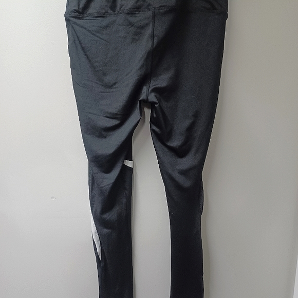 Black Legging - Picture 3 of 4